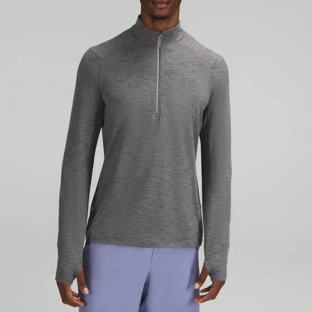 LULULEMON
Half Zip